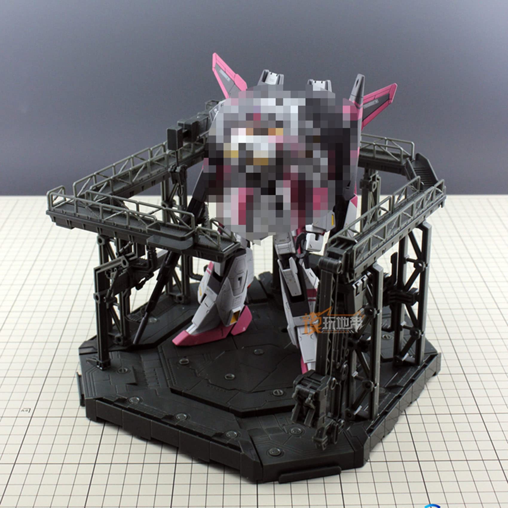 Amazon | プラモデル mg 格納庫 ジオラマベース1/144 RG MG 模型